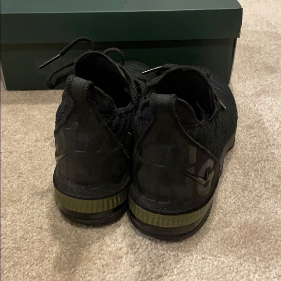 Lebron XVI - Picture 3 of 7